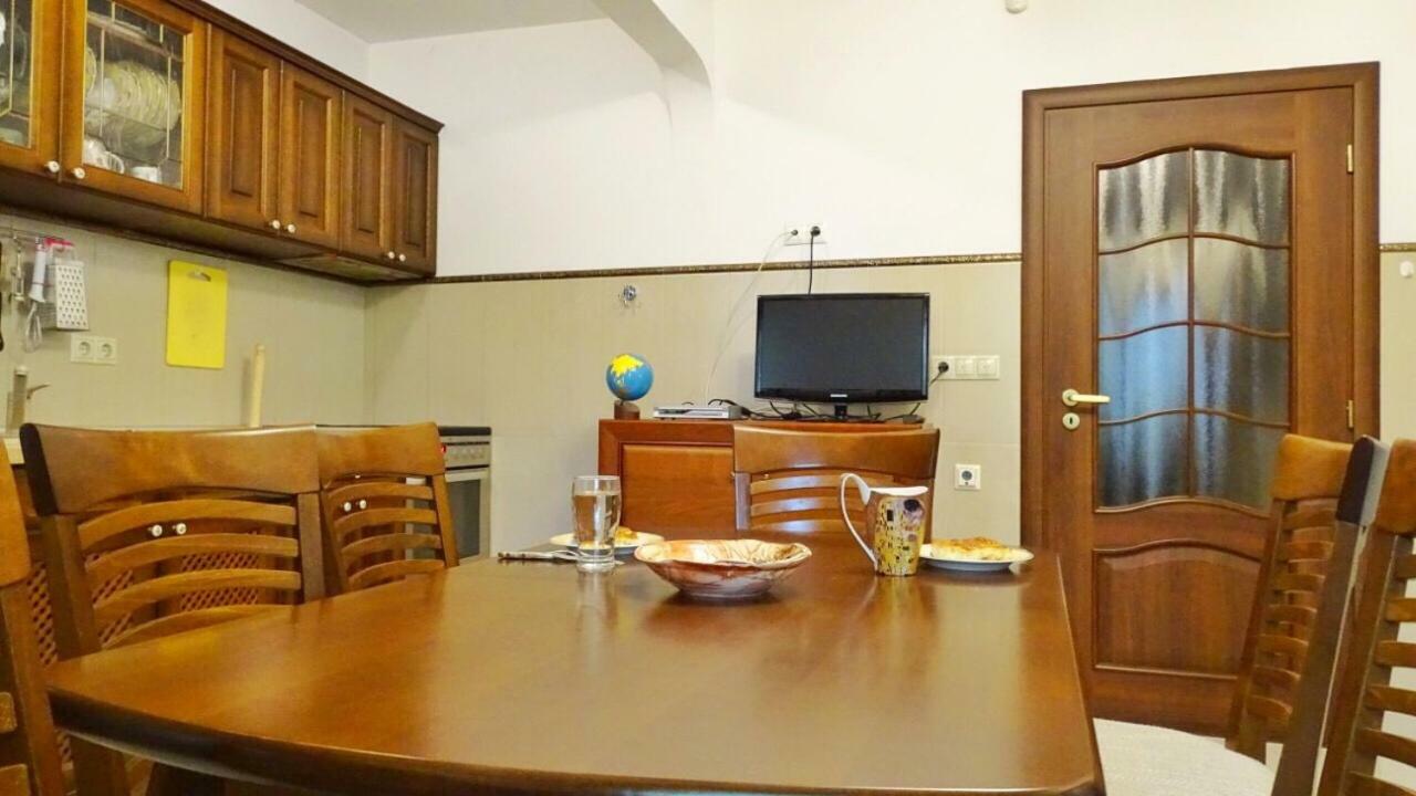 Apartment Kafedral Warna Exterior foto