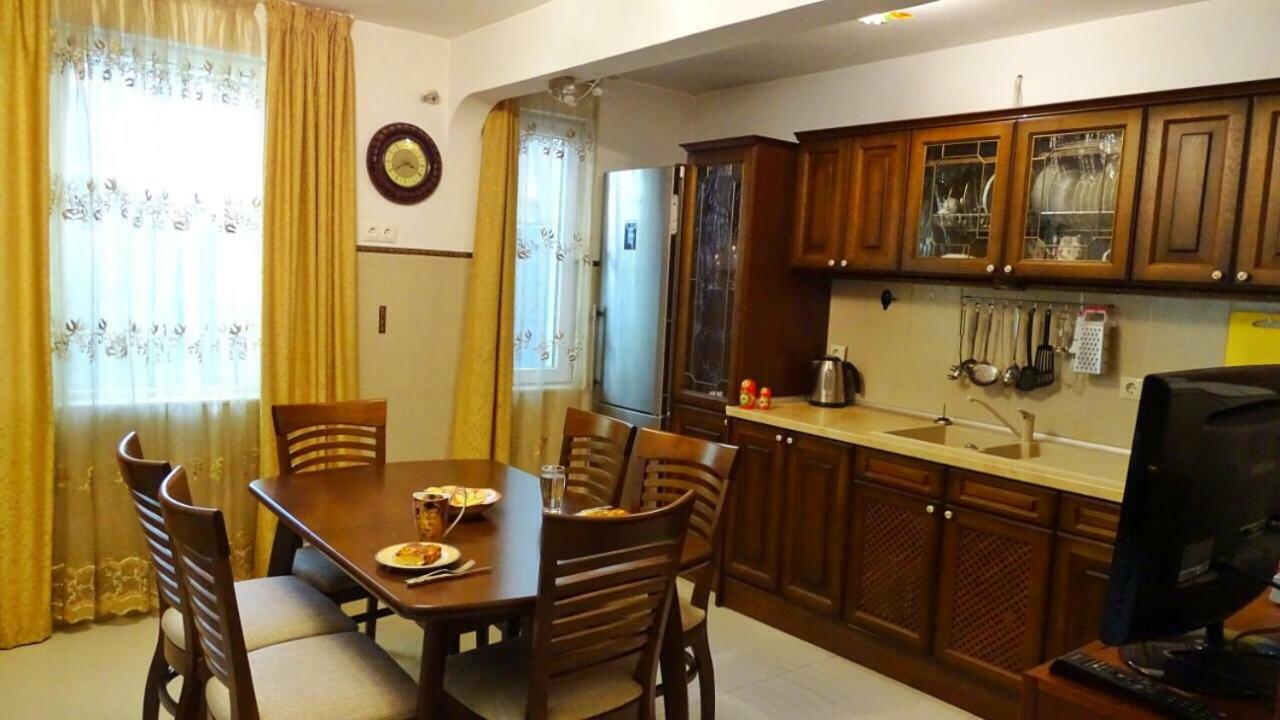 Apartment Kafedral Warna Exterior foto