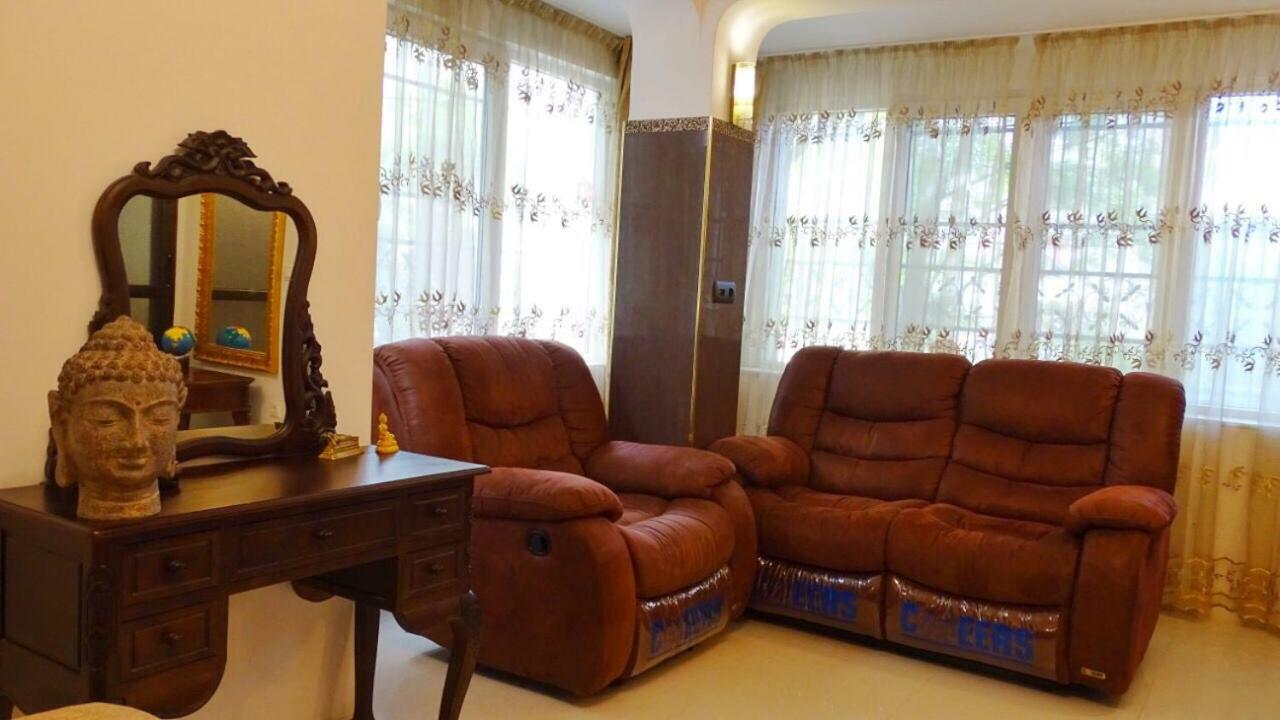Apartment Kafedral Warna Exterior foto